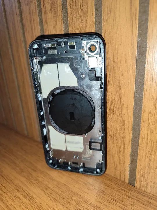 TRASEIRA ORIGINAL DO IPHONE XR NO ESTADO RETIRANDO