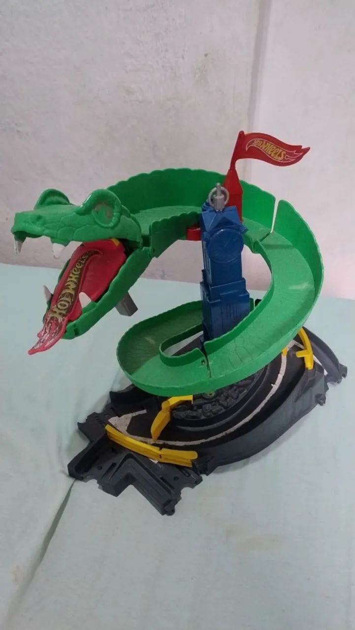 Pista de Carrinho Hot Wheels Cobra - Radical!