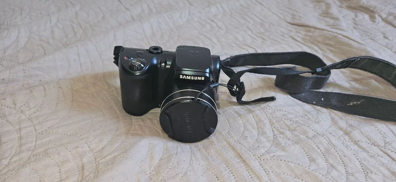 Câmera Samsung64318752334850123