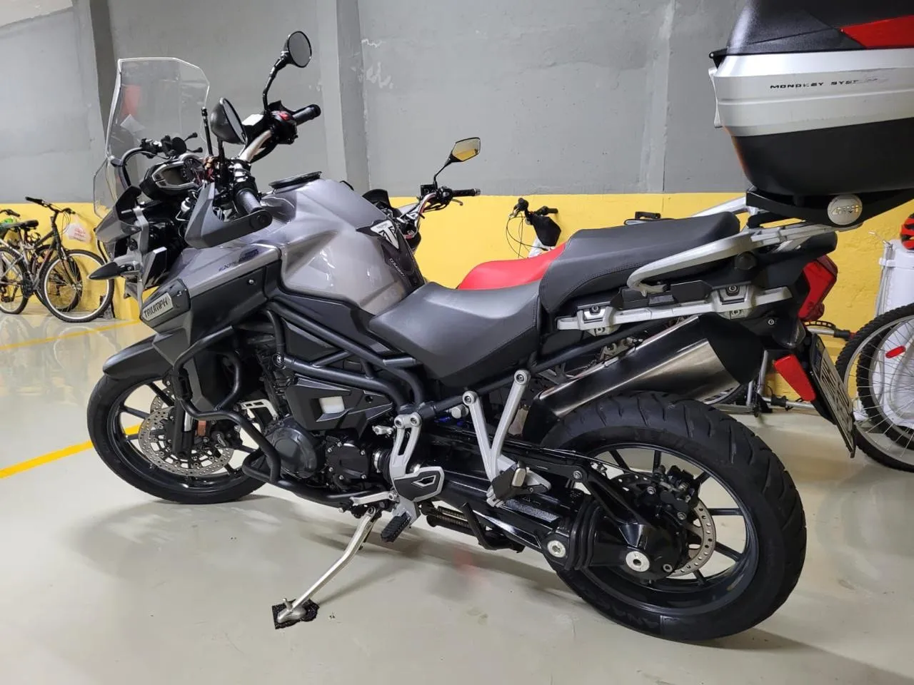 TRIUMPH TIGER 1200 - impecável 