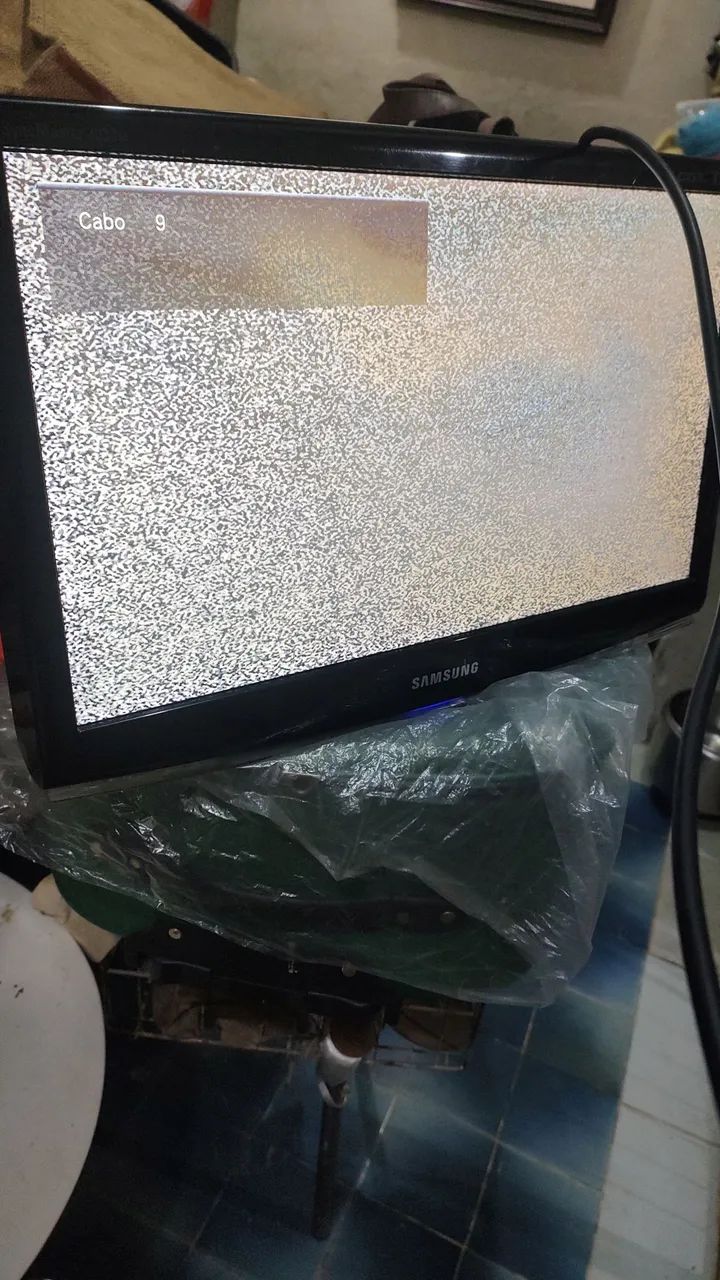 TV Samsung com tela de 20 polegadas - Foto 2