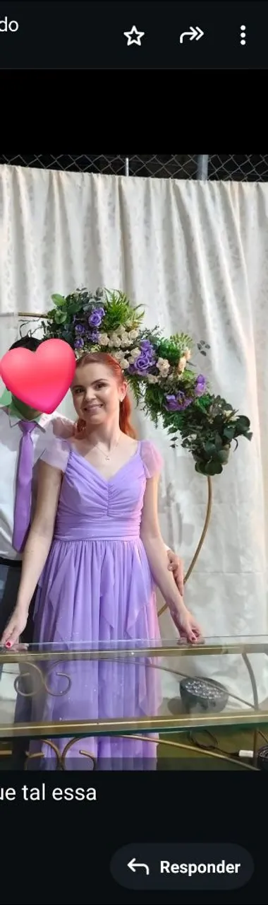 Vestido lilás de festa