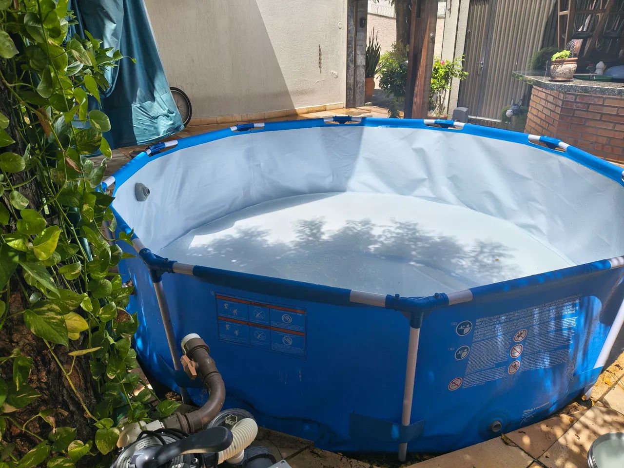 Picina c/ motor de filtro de área intex