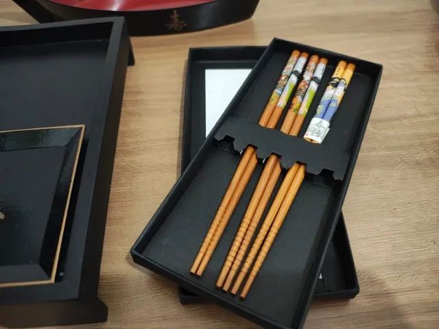 Kit Comida Japonesa Para 2 Pessoas Sushi Barca - Foto 2