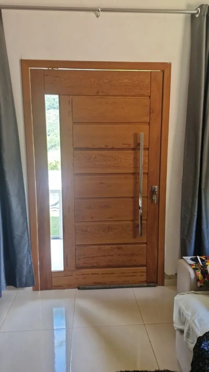 Porta de madeira maciça64962132461058123