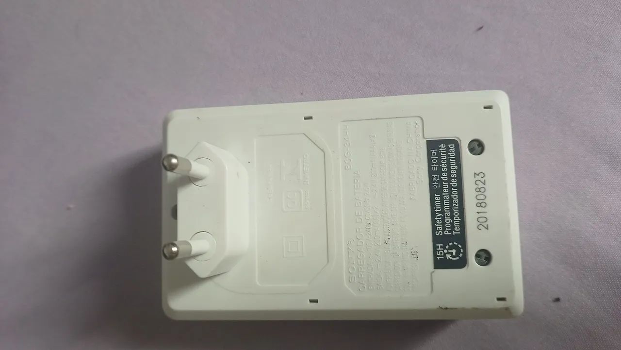 carregador de pilhas - Foto 2