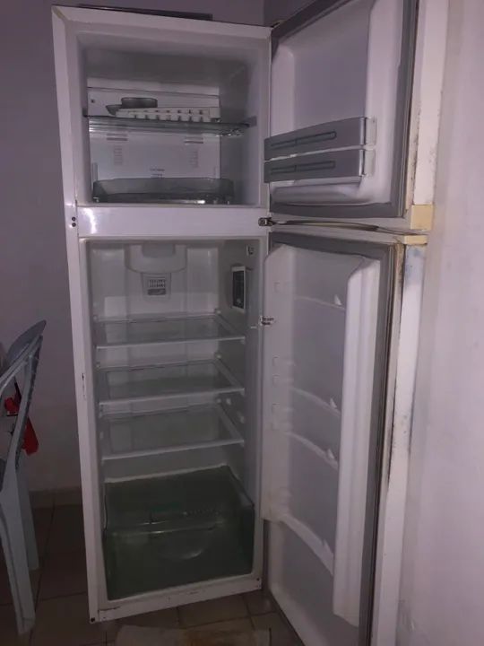 Geladeira cônsul CRM33 frost free 263L