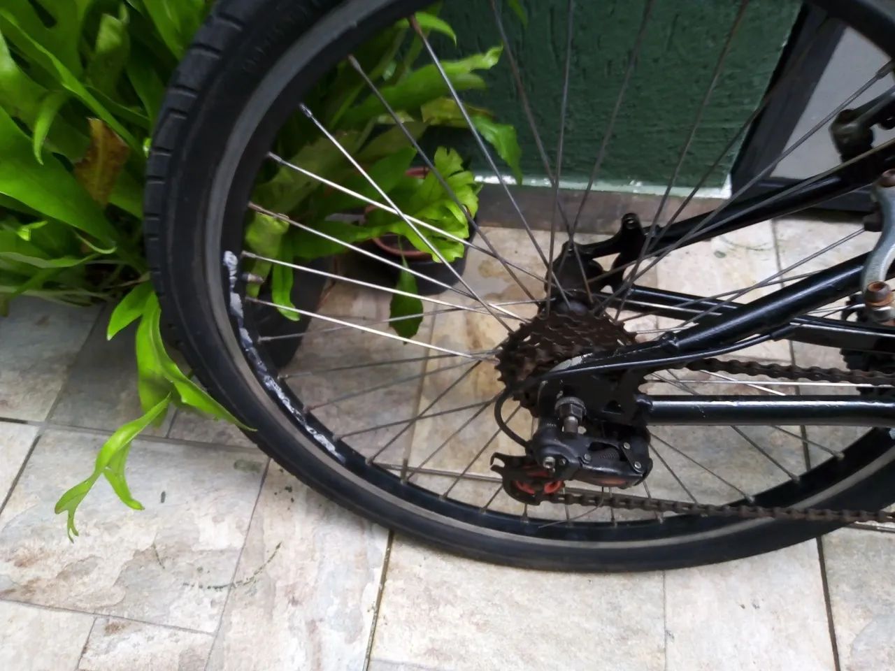 Bicicleta Caloi alumínio 21  marchas aro 26 aero+ suspensão  ( aceito Pix e cartão) - Foto 2