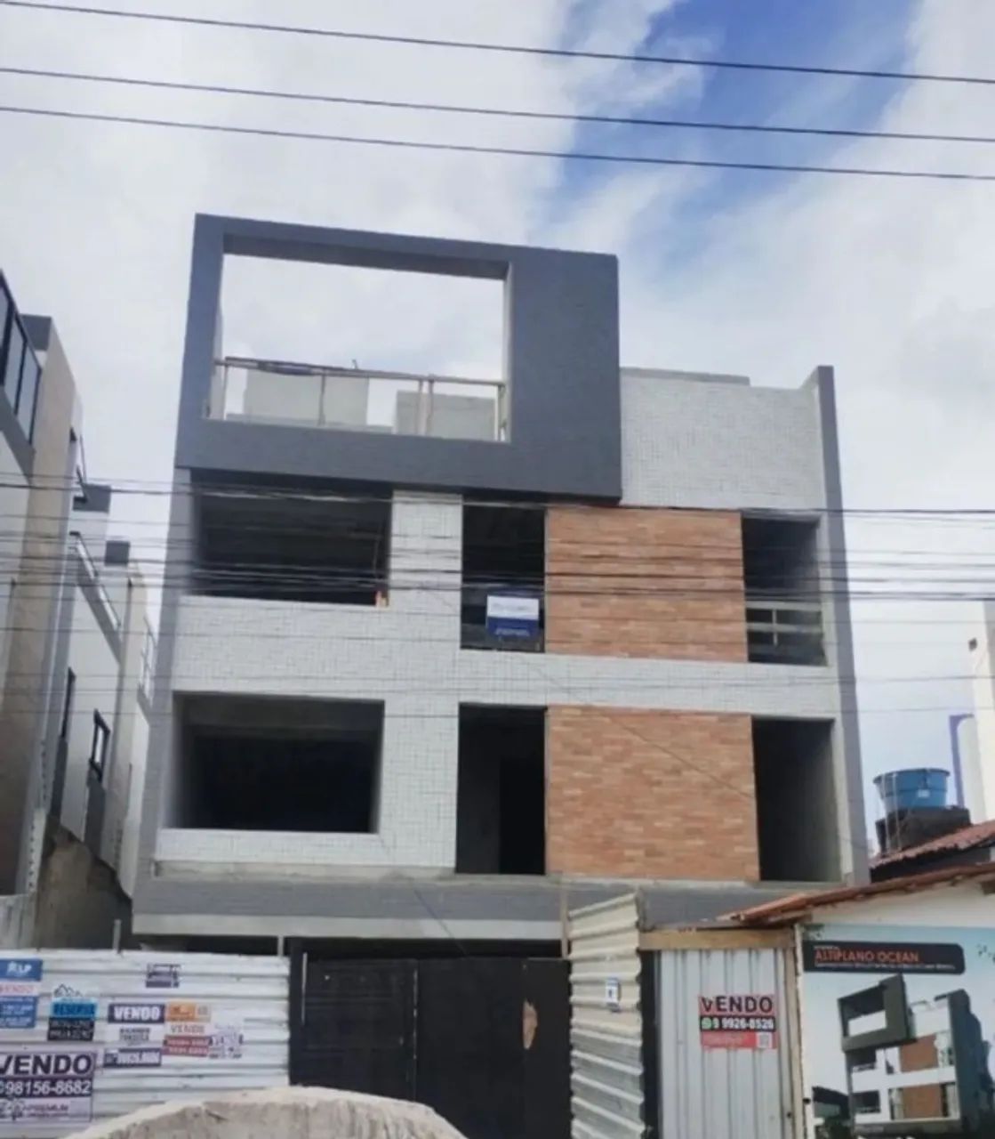 Cobertura Duplex no Altiplano com 02 quartos, sendo 01 suíte e área privativa.