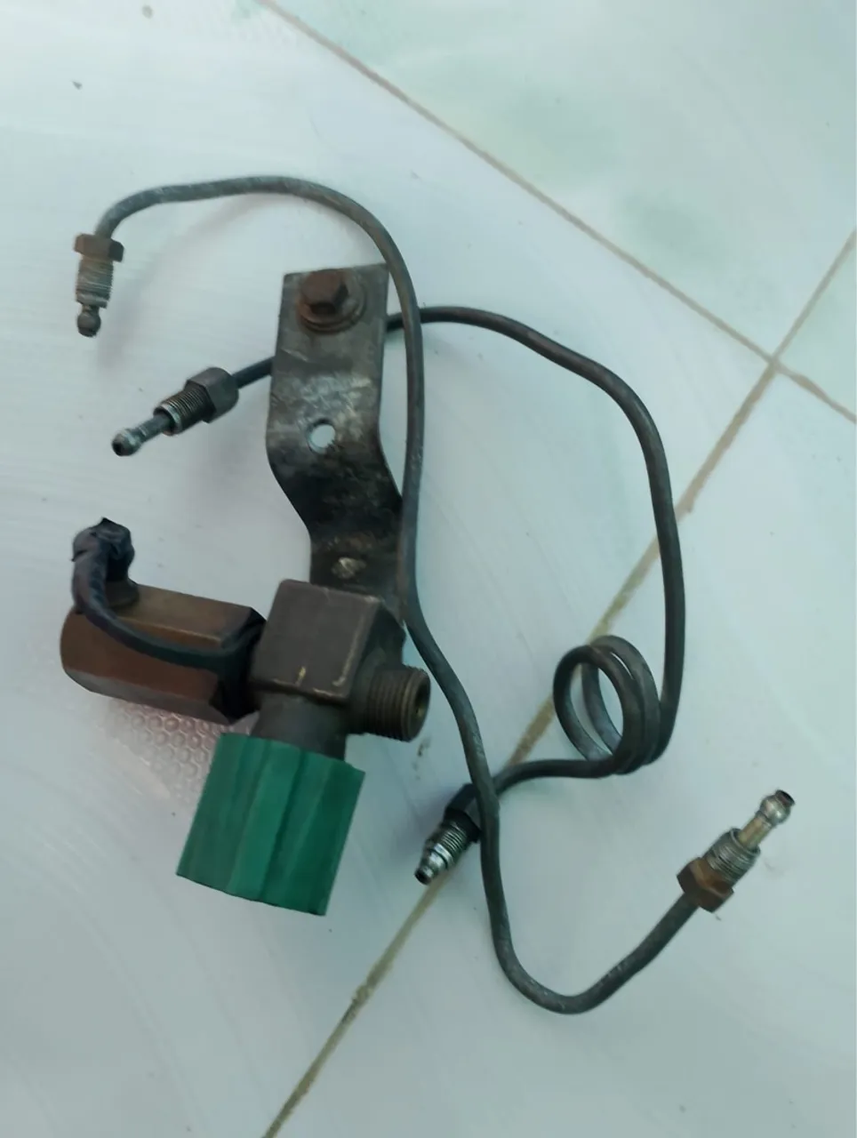 Válvula e Tubulações - Peças Automotivas