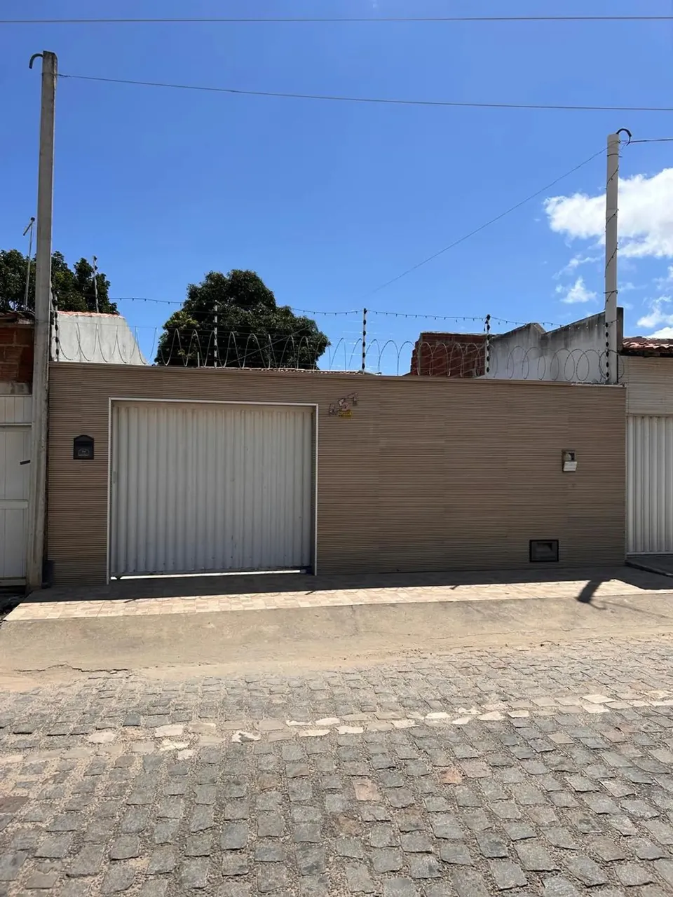 VENDO ESSA ÓTIMA CASA EM PARNAMIRIM.