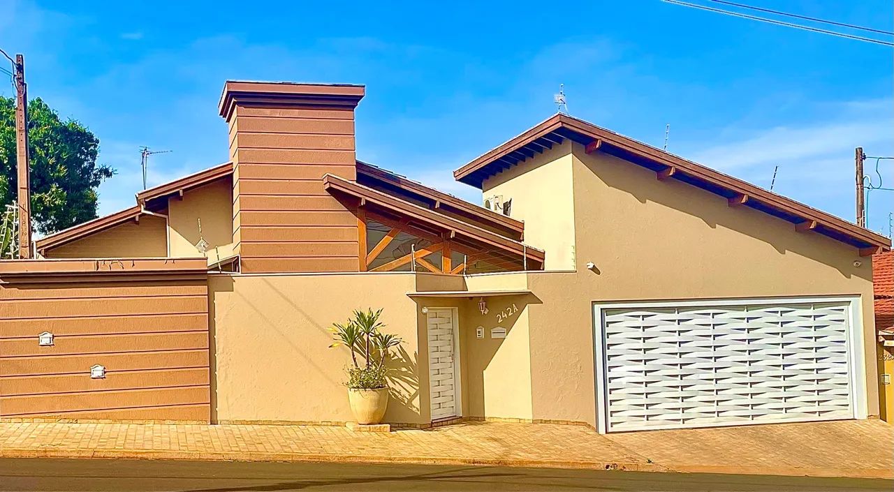 *CASA ALTO PADRÃO - 100% MOBILIADA*