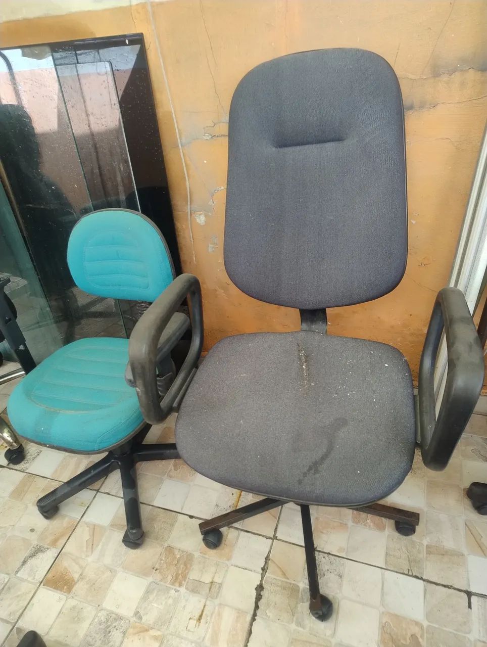 Lote com 15 Cadeiras de Escritório (Diversos Modelos) - Foto 5