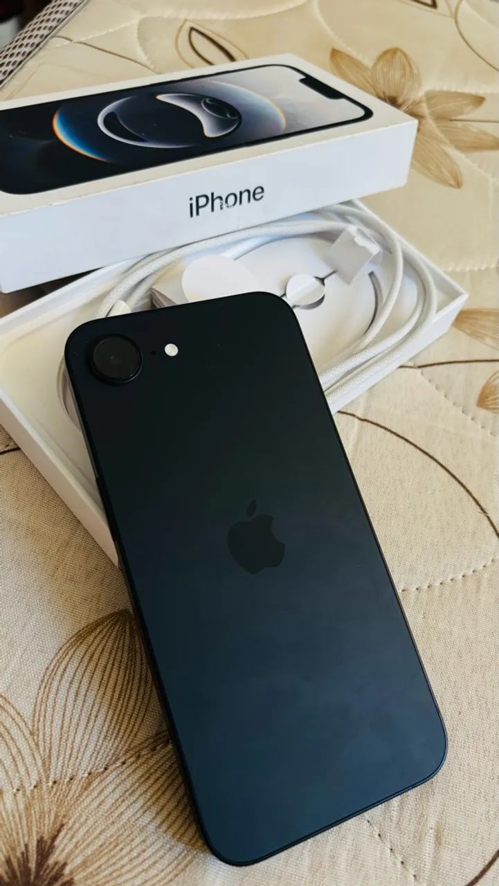 Vende se iPhone 16e 128Gb - Foto 2