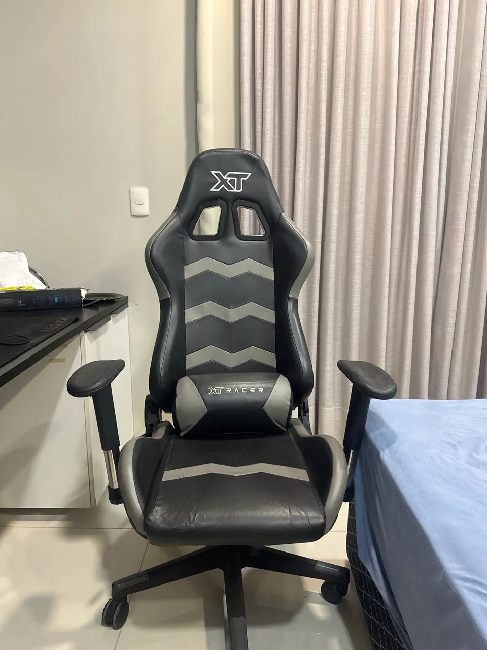 Cadeira gamer preta 