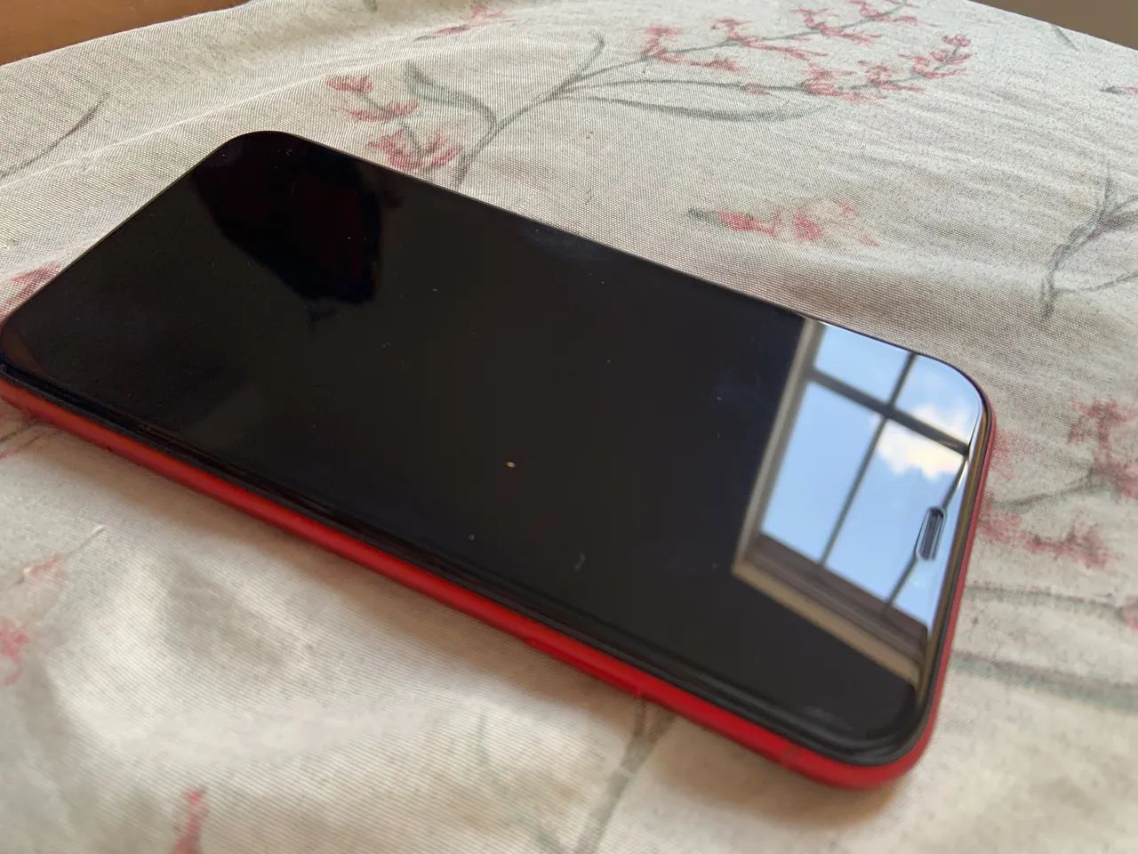 iPhone XR semi novo  - Foto 3
