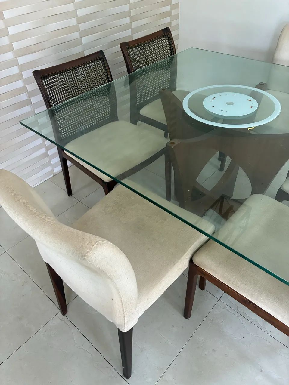 Mesa de madeira belíssima - Foto 3