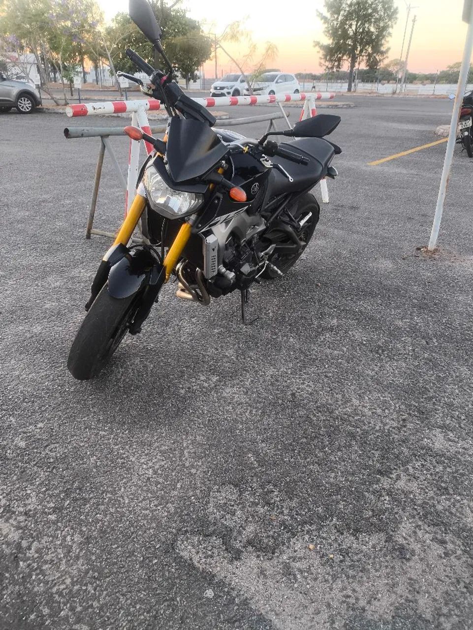 MT 09  - Foto 3