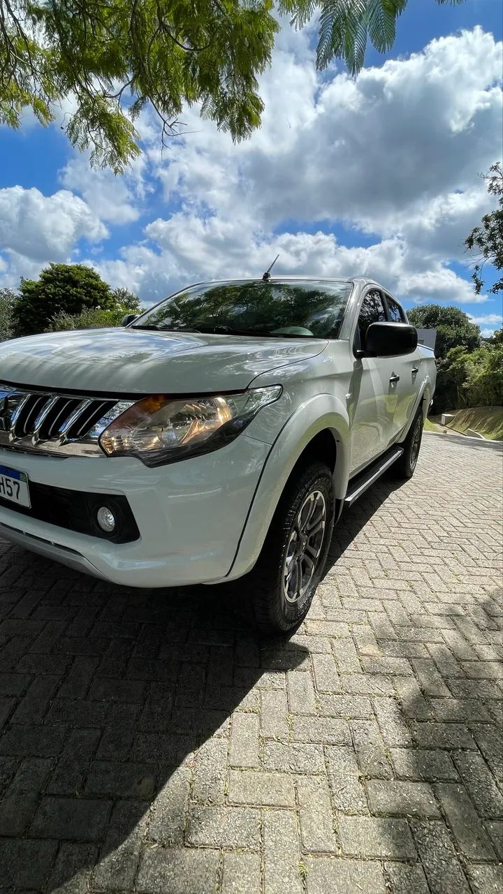 Mitsubishi L200 2023