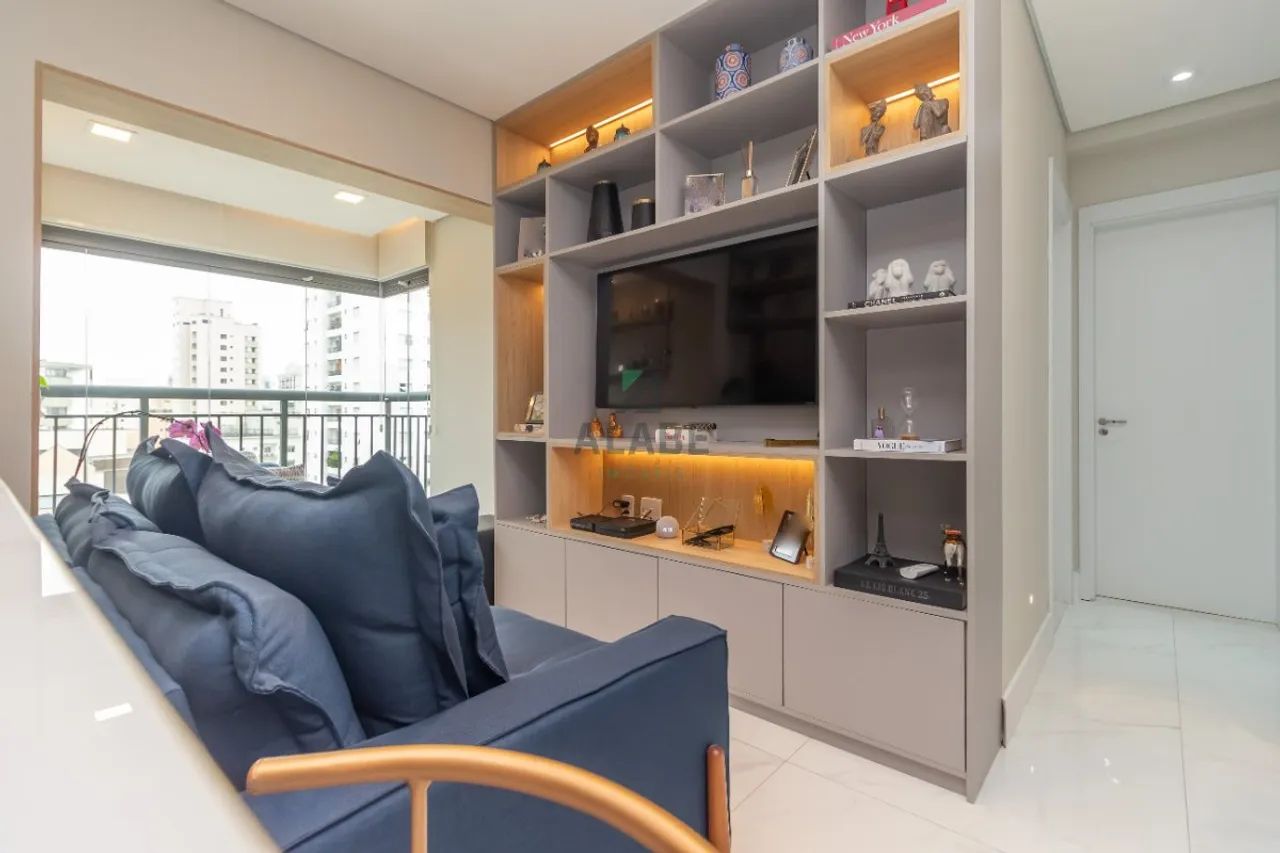 Apartamento para venda em Moema com 2 quartos, sendo 1 suíte, 54m²