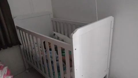 Berço e colchão 