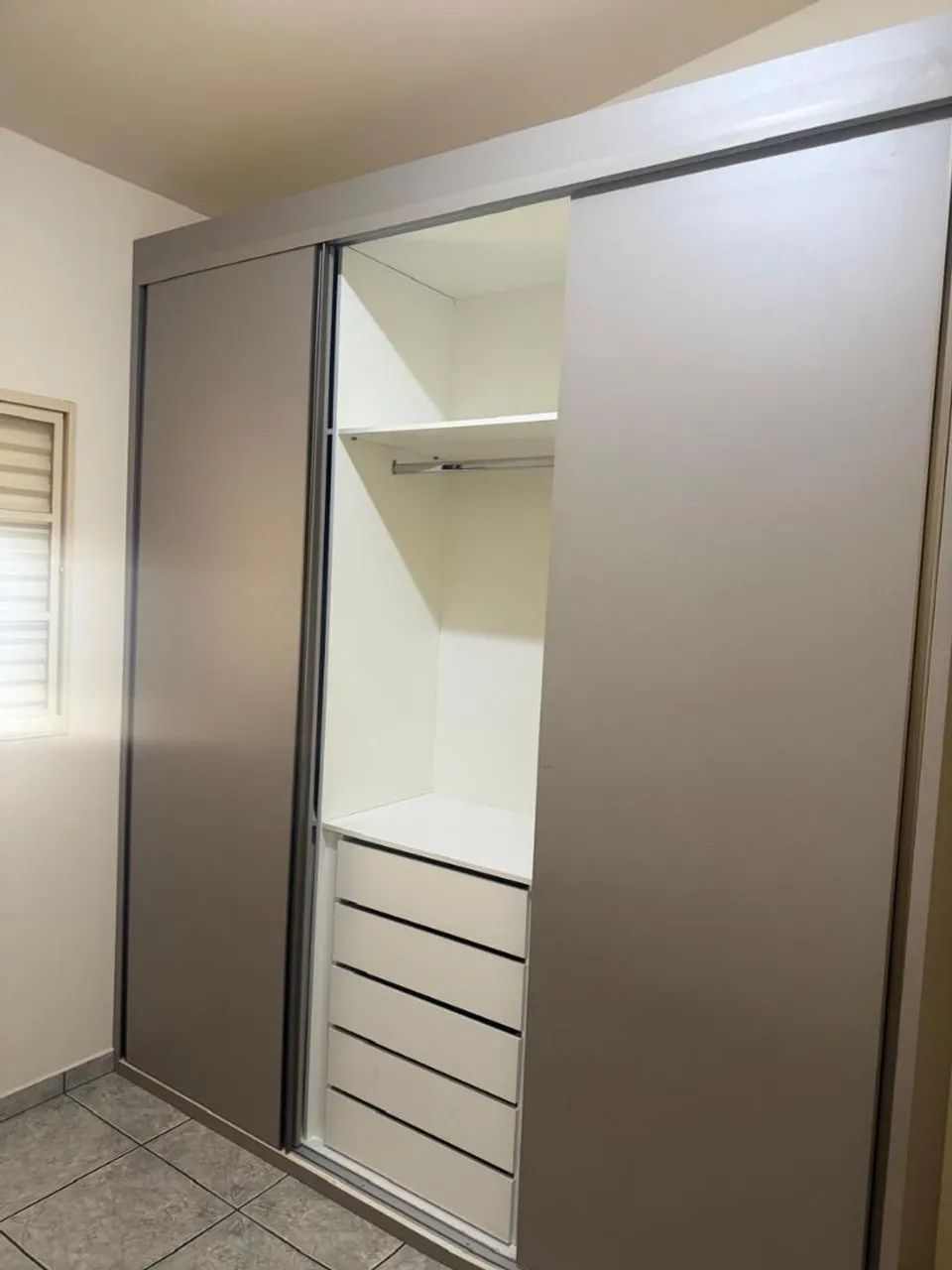 Guarda roupas  - Foto 4