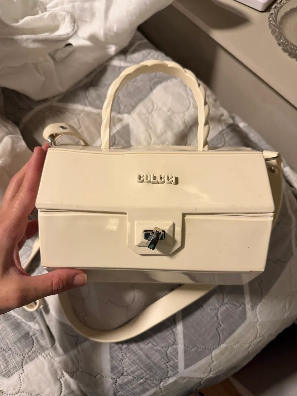 Bolsa Colcci Estruturada Off-White com Alça Longa - Foto 2