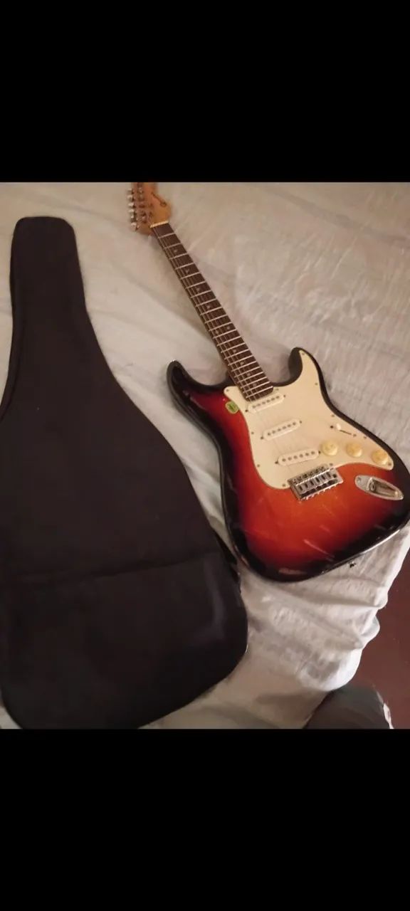 Guitarra - Foto 3