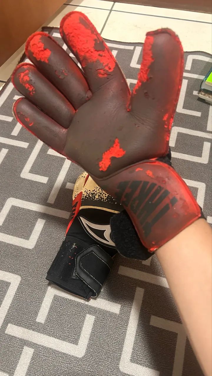 luvas de goleiro three stars - Foto 4