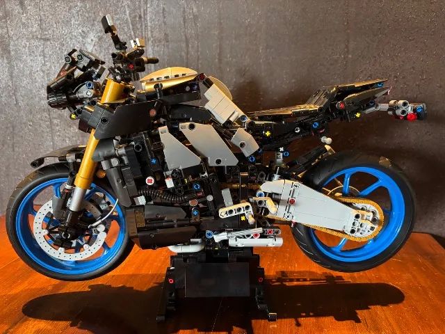 Lego Technic set 42159 Moto Yamaha MT-10 SP - Foto 5