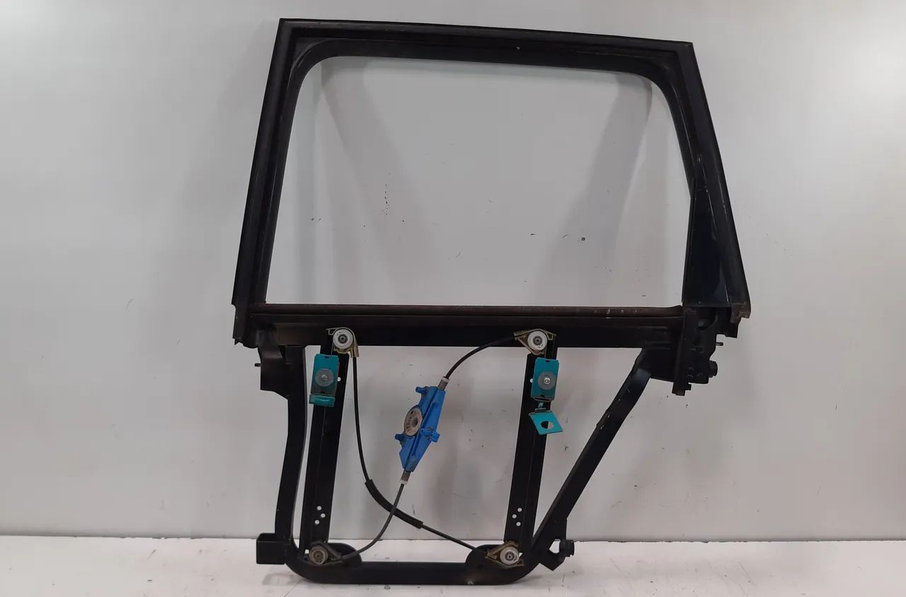 Moldura Máquina Vidro Traseira Esquerda Vw Touareg 08 A 2014 - Foto 3