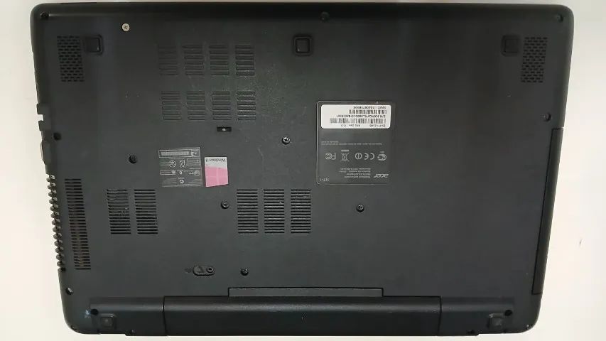 Notebook Acer Aspire E 15 E5-571-53MB - Foto 3