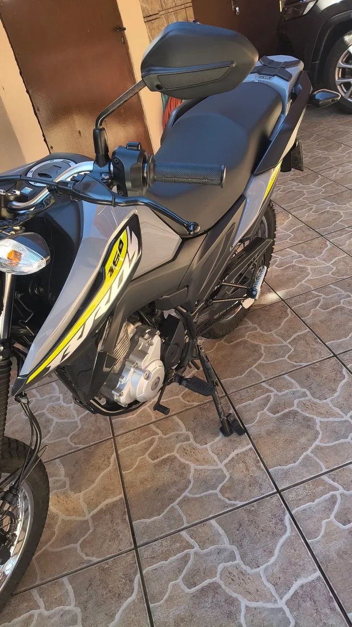 Bross 160 com ABS
