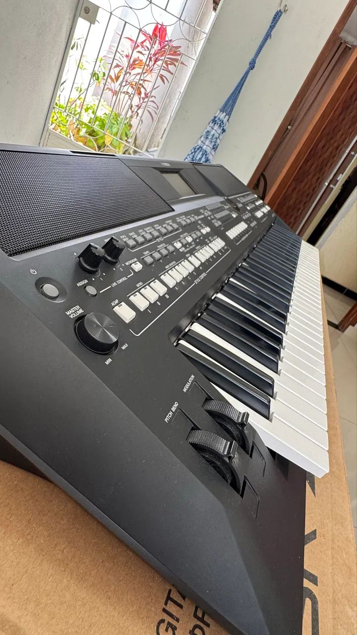Teclado Yamaha PSR-SX600 - Foto 2
