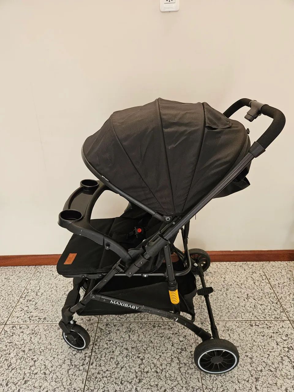 Carrinho de bebê MAXIBABY yougo - Foto 3