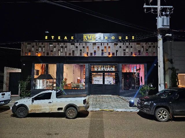 Loja/Salão Comercial, Comercial, 100 vaga(s) de garagem- 448m²