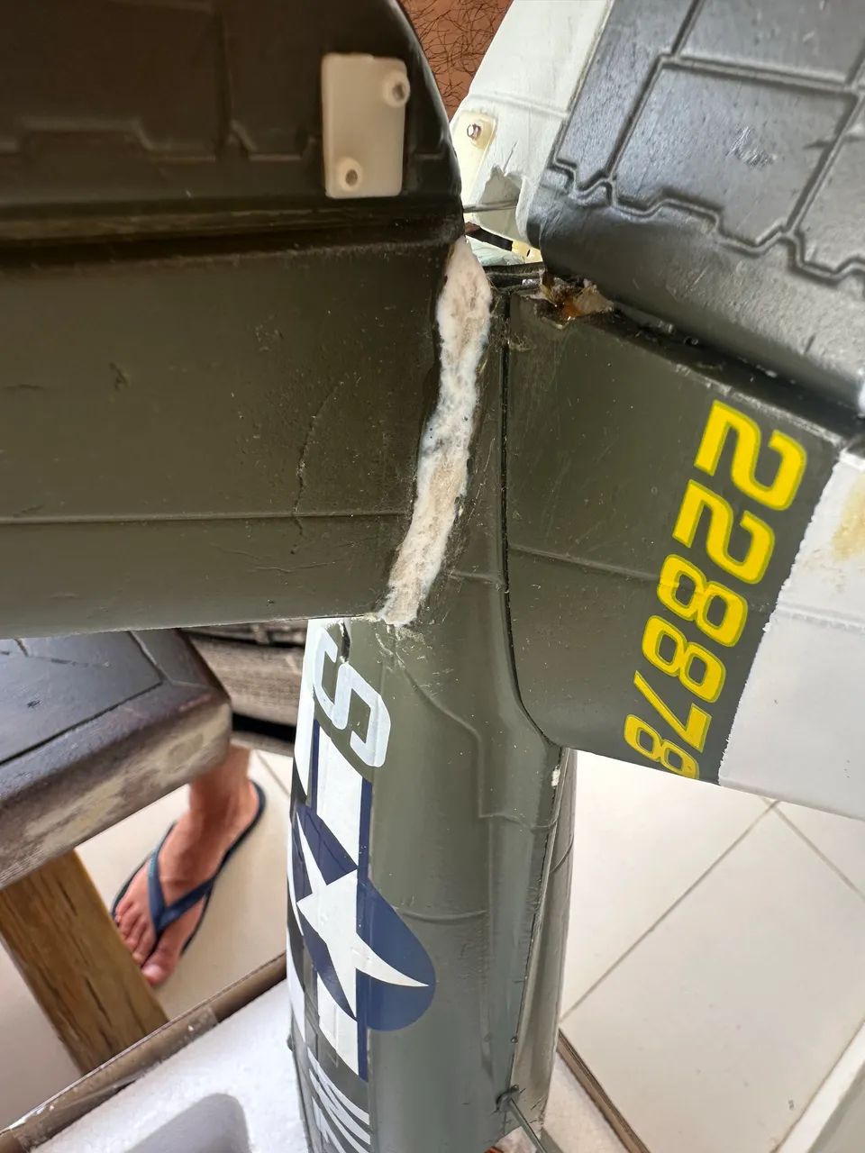 Aeromodelo P47 com rádio controle - Foto 5