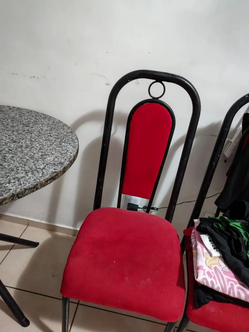 Mesa com 4 cadeiras - Foto 5