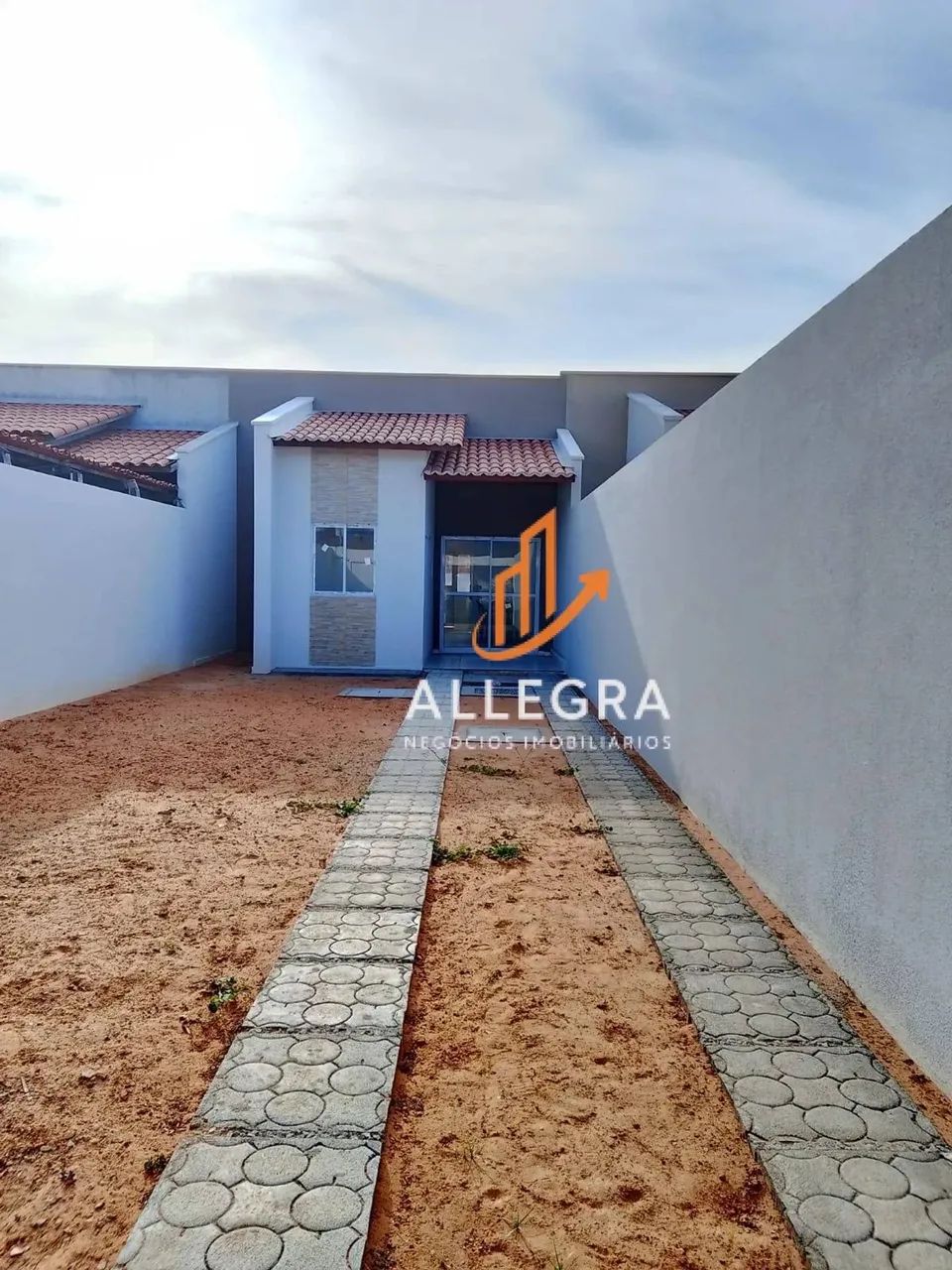CASA PLANA COM 3 QUARTOS - Foto 4