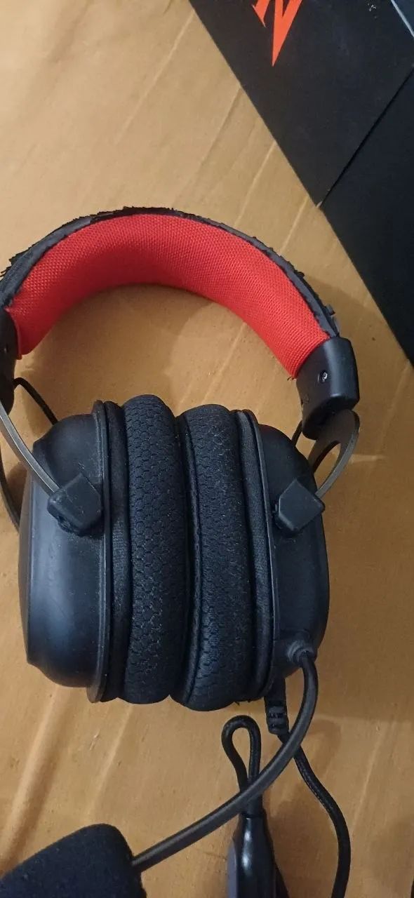 萌える53 Headset Gamer Redragon Zeus X RGB USB 7.1 Surround Sound Virtual