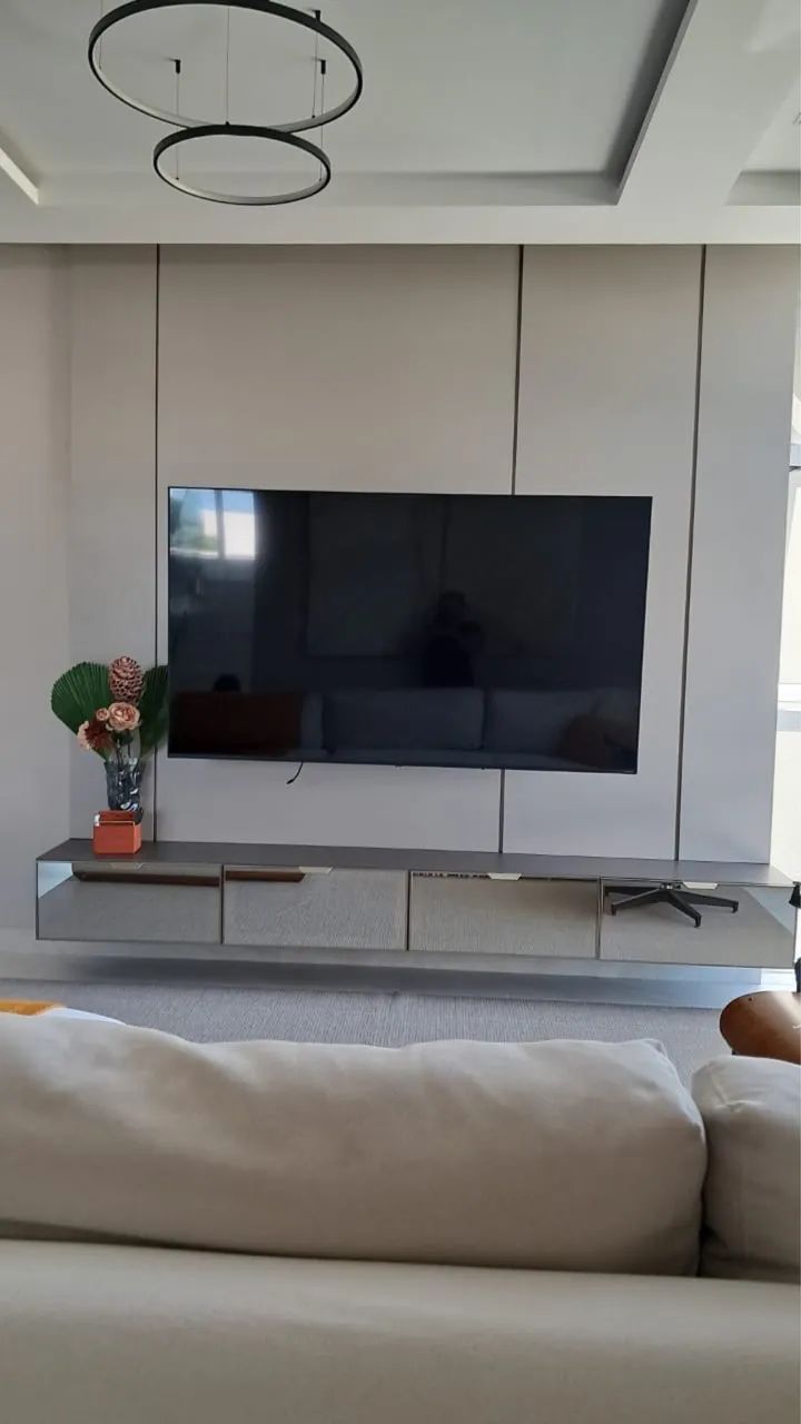 Painel e rack mdf feito pela Dossa