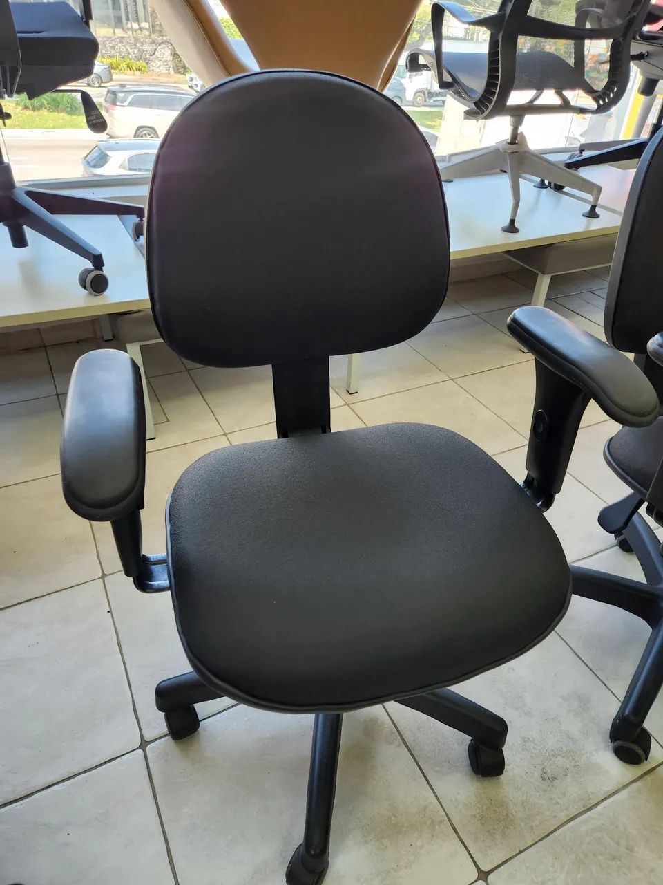 Cadeiras ergônimica back systen! - Foto 3