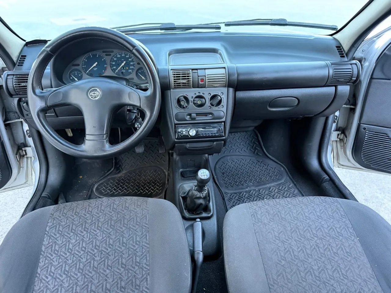 Chevrolet Corsa Sedan 1.0 MPFI 8V 71cv 4p, foto 11 de 16