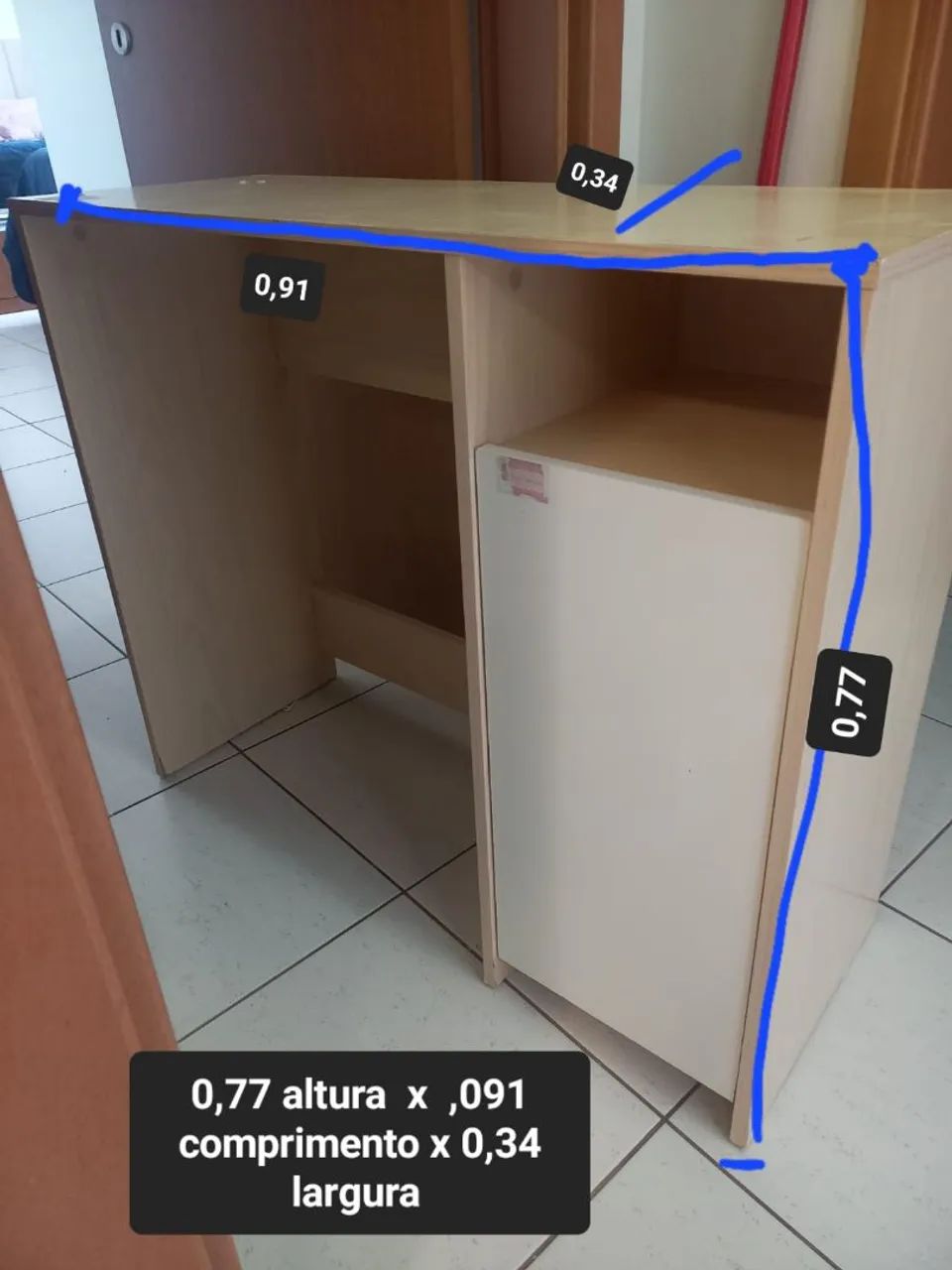 Escrivaninha/mesa de estudos