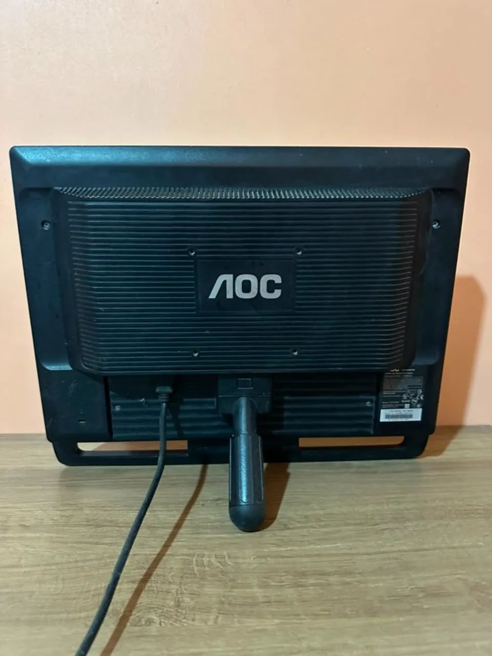 2 Monitores AOC, O AOC E966SWN é um monitor de LED com tela Widescreen de 18,5 polegadas,  - Foto 3