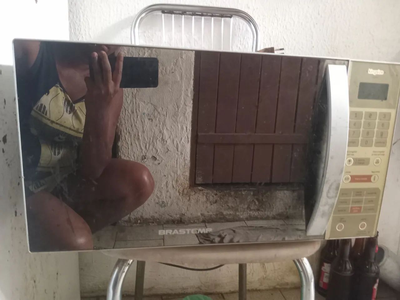 Micro-ondas para retirada de peças 