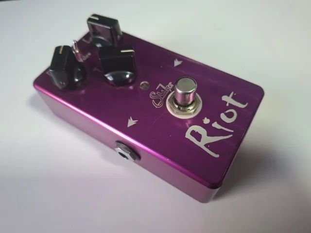 Pedal Suhr Riot Distortion - Instrumentos musicais - Setor