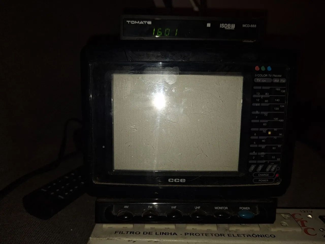 Mini tv cce com conversor digital  - Foto 4