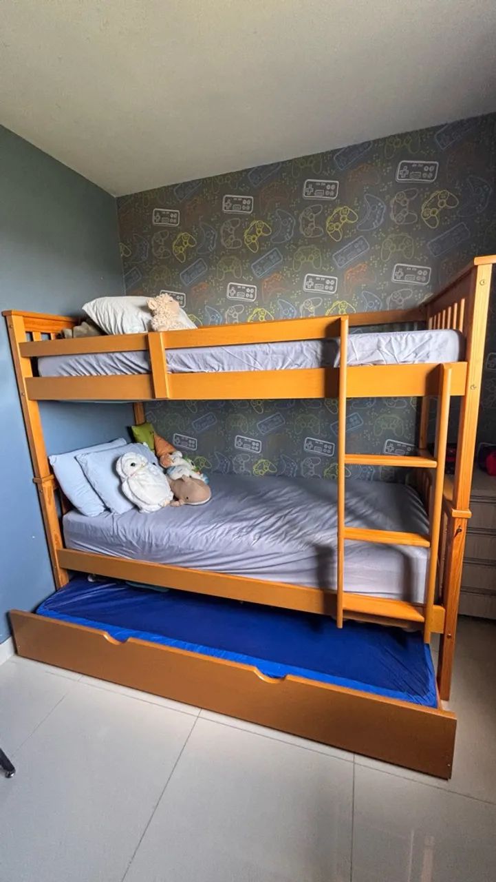 Cama beliche treliche com 3 colchões 