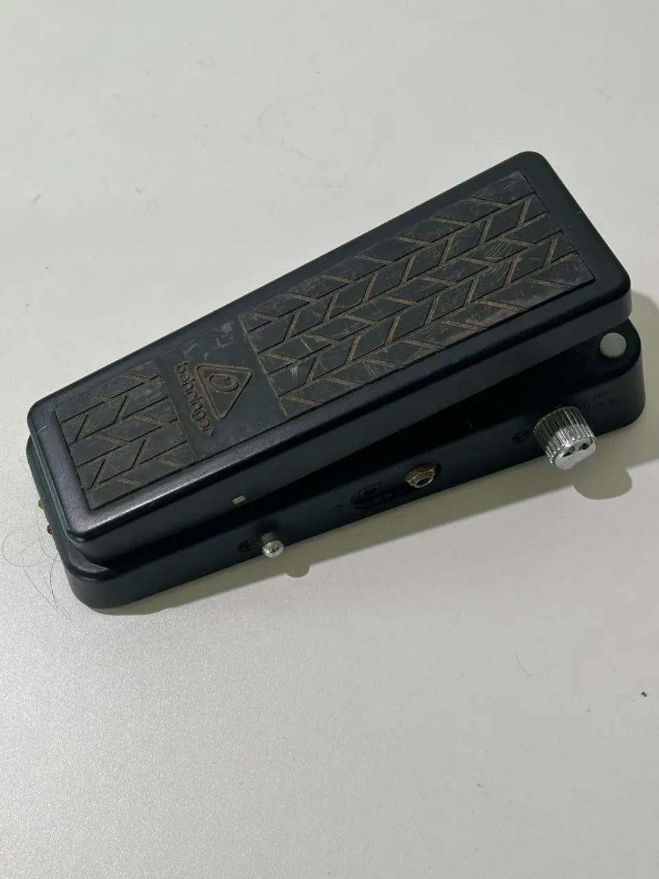 Behringer Hellbabe HB01 Wah-Wah